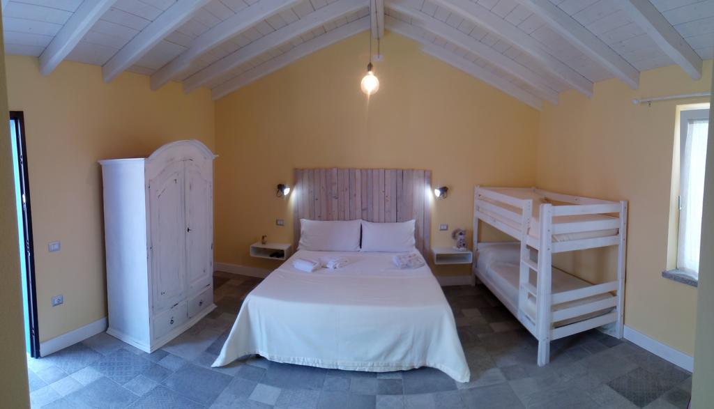 Casale Diletta Bed & Breakfast กัสเตียดาส ห้อง รูปภาพ